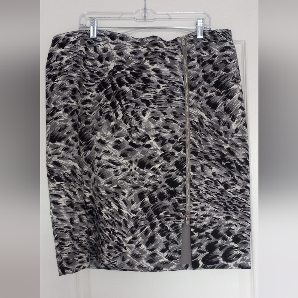 Talbots Woman Paintbrush Zip-Front Pencil Skirt Size 18W